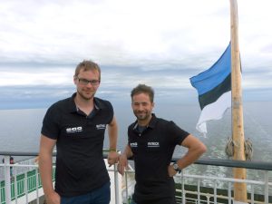Unser Abschiedsgeschenk - Reise-Polo-shirts :)