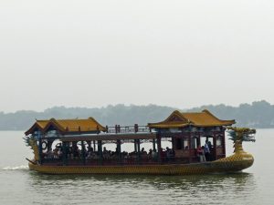 Die entspannteren Pekinger ziehen die Bootsfahrt vor