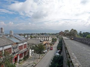 sicht von der alten Stadtmauer, auf Dali
