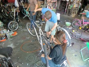 erste Durchsicht bei Mathias' Rad + kleine Tipps für die unerfahrene Mechanikerin - 85 € immernoch ein Schnäppchen