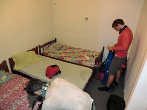 Das Zimmer war doch arg klein, da haben wir dann lieber nach einem anderen Ausschau gehalten