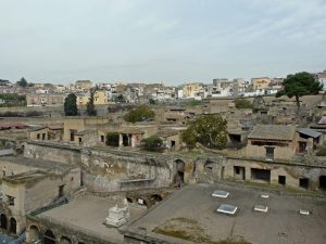 Herculaneum (ital. Ercolano)