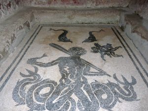 schwarz und weiß Fußboden-Mosaike in Pompeji
