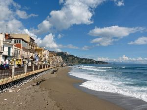 Küste zwischen Catania und Messina