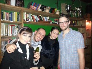 In Gela treffe ich mich mit Enzo und seinen Freunden