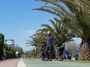 ... in Italien gibt es auch sehr schön ausgebaute Radwege ...