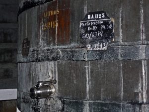 Führung durch die Sandeman Kellerei